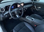 Mercedes-Benz Třídy A Sedan / Limuzína 1,3 l 120 kw
