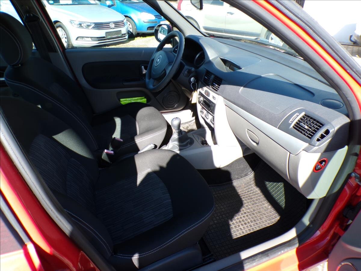 Renault Thalia Sedan / Limuzína 1,1 l 55 kw