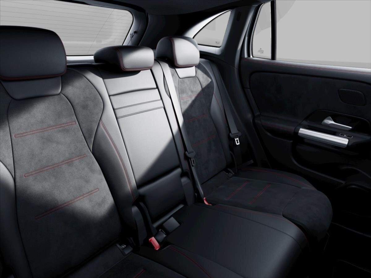 Mercedes-Benz GLA SUV 2,0 l 110 kw