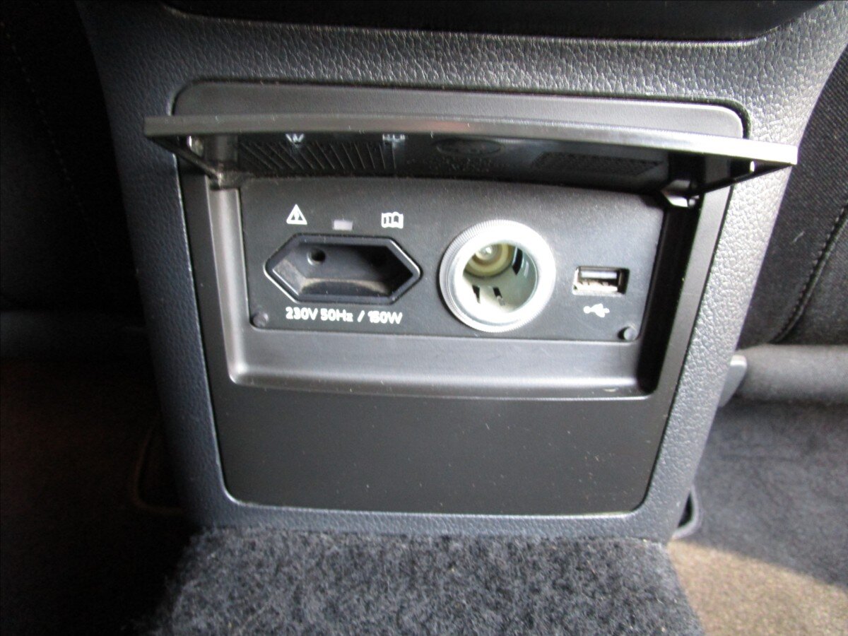 Škoda Superb Sedan / Limuzína 2,0 l 110 kw