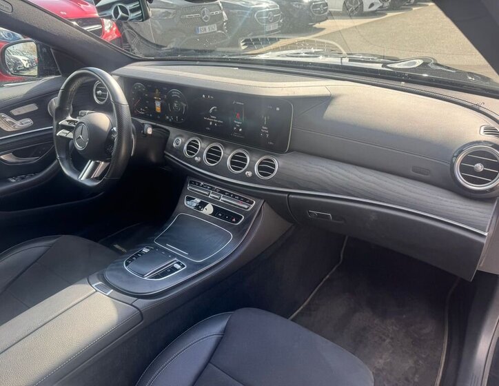 Mercedes-Benz Třídy E Sedan / Limuzína 2,0 l 143 kw