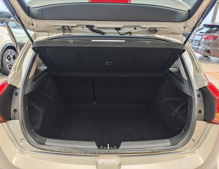 KIA Ceed Hatchback 1,4 l 73 kw