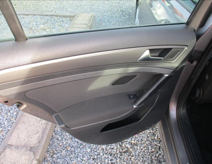 Volkswagen Golf Hatchback 1,2 l 77 kw