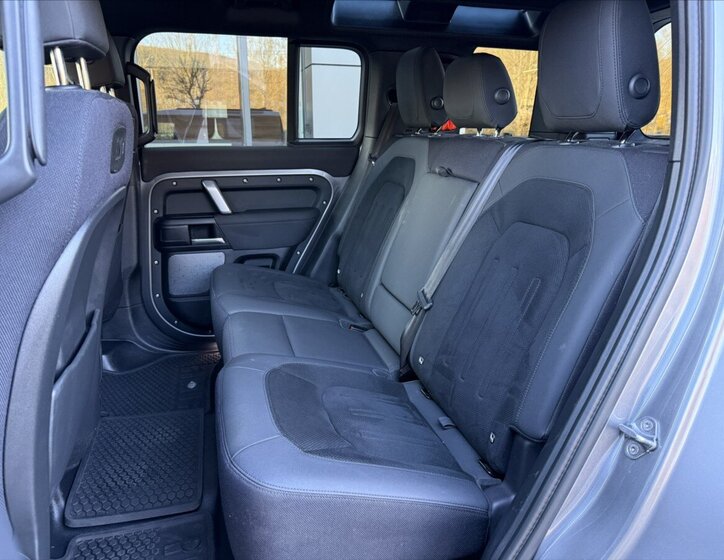 Land Rover Defender SUV / Terénní 3,0 l 183 kw