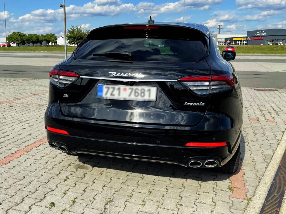 Maserati Levante SUV / Terénní 3,0 l 257 kw
