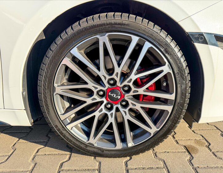 KIA ProCeed Liftback 1,6 l 150 kw