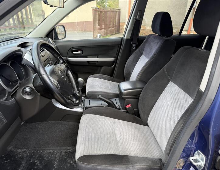 Suzuki Grand Vitara 12