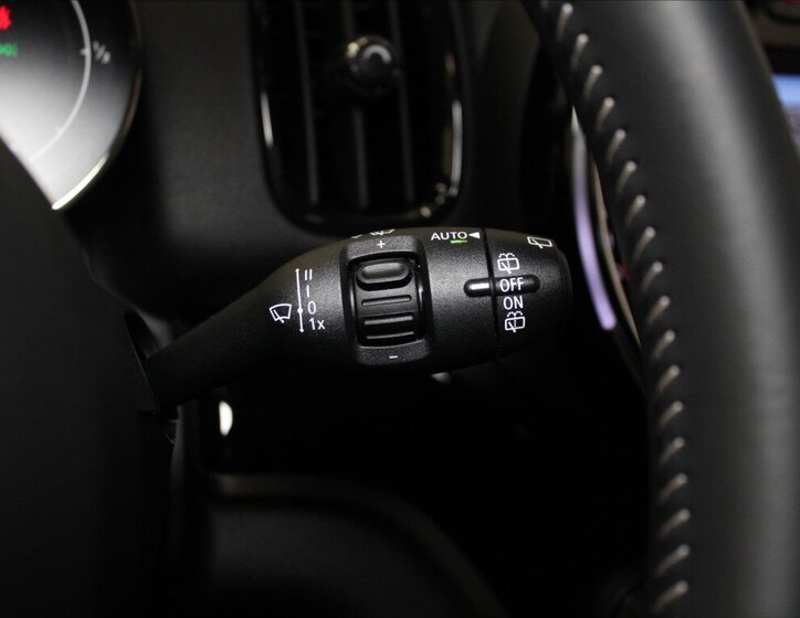 Mini Countryman SUV / Terénní 1,5 l 100 kw