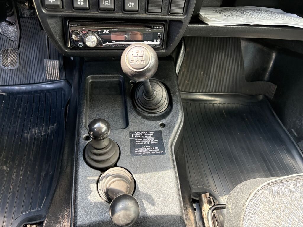 Lada Niva SUV / Terénní 1,7 l 60 kw