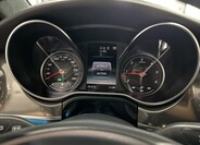 Mercedes-Benz Třídy V 12