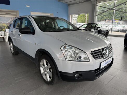 Nissan Qashqai Kombi 2,0 l 110 kw
