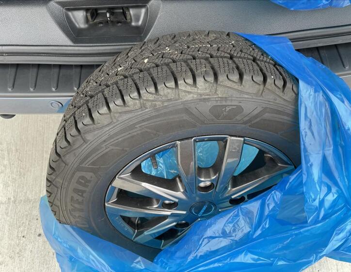 Ford Tourneo Custom 32