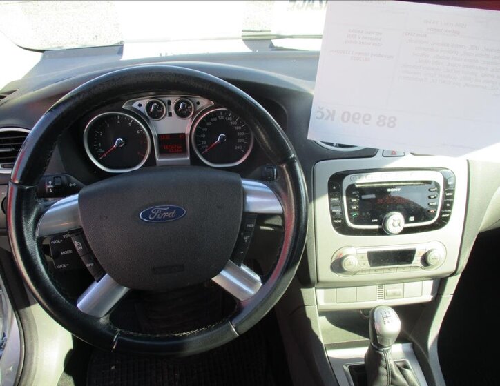 Ford Focus Kombi 1,6 l 74 kw