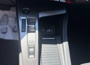 Peugeot 308 Kombi 1,2 l 107 kw