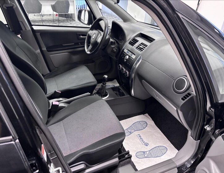 Suzuki SX4 Hatchback 1,6 l 79 kw