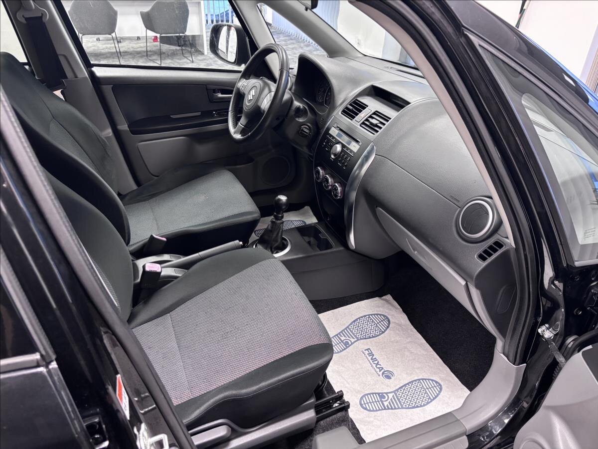 Suzuki SX4 Hatchback 1,6 l 79 kw