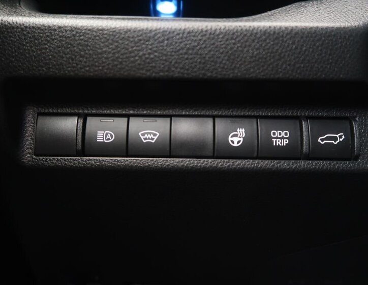 Toyota RAV4 SUV 2,5 l 131 kw