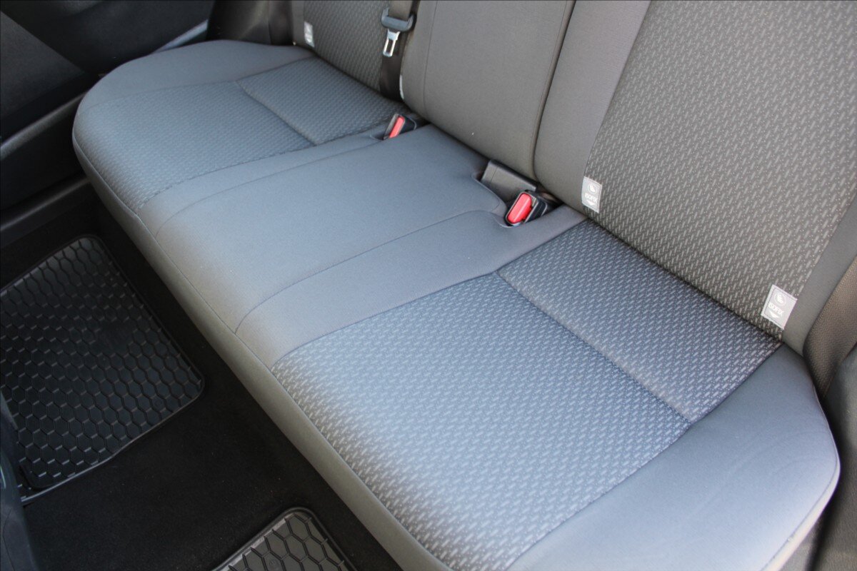 Toyota Corolla Sedan 1,6 l 97 kw