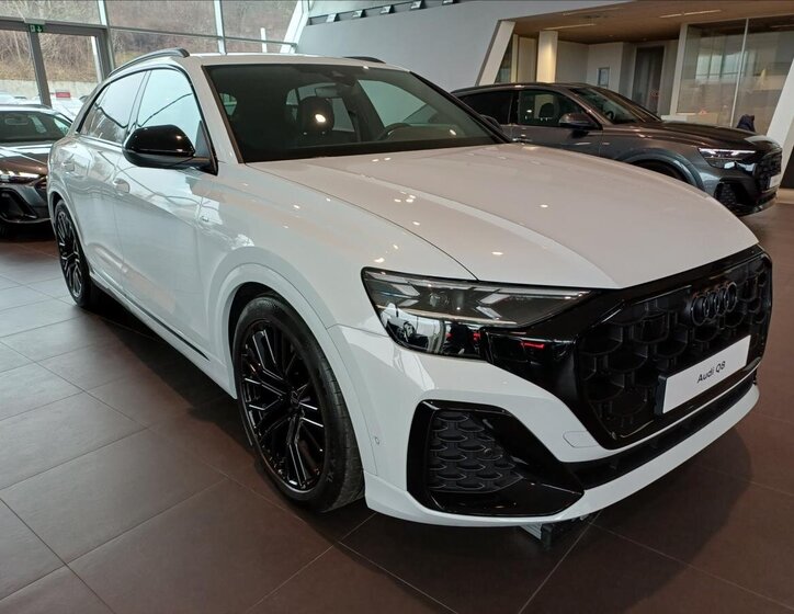 Audi Q8 SUV 3,0 l 210 kw