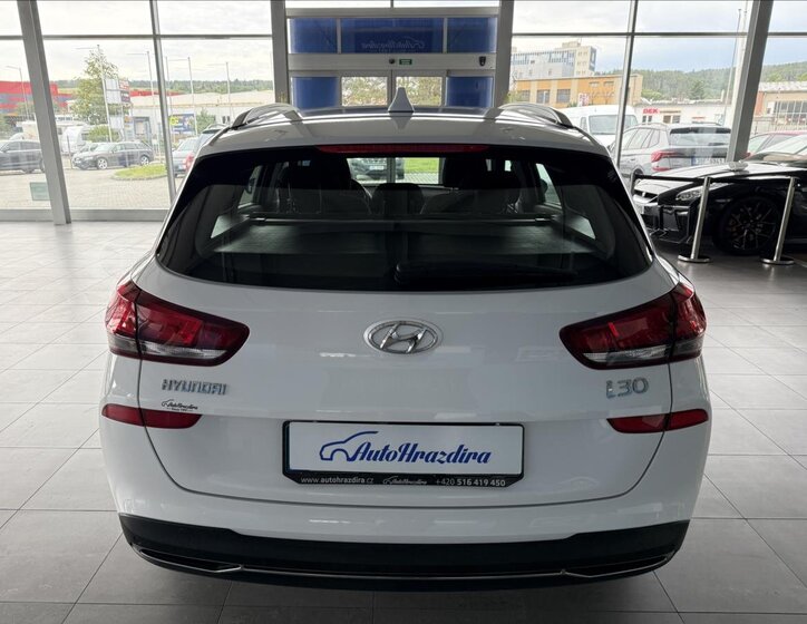 Hyundai i30 Kombi 998,0 88 kw