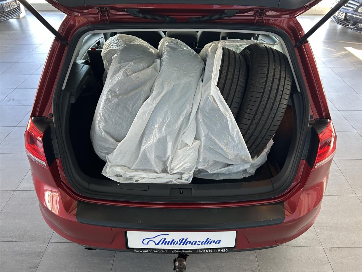 Volkswagen Golf Hatchback 1,2 l 77 kw