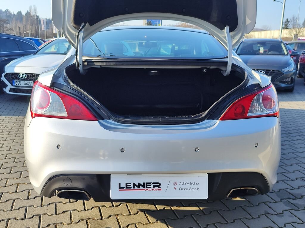 Hyundai Genesis Kupé 0,0 223 kw