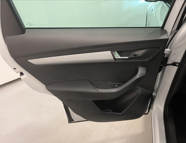 Škoda Karoq SUV / Terénní 1,5 l 110 kw