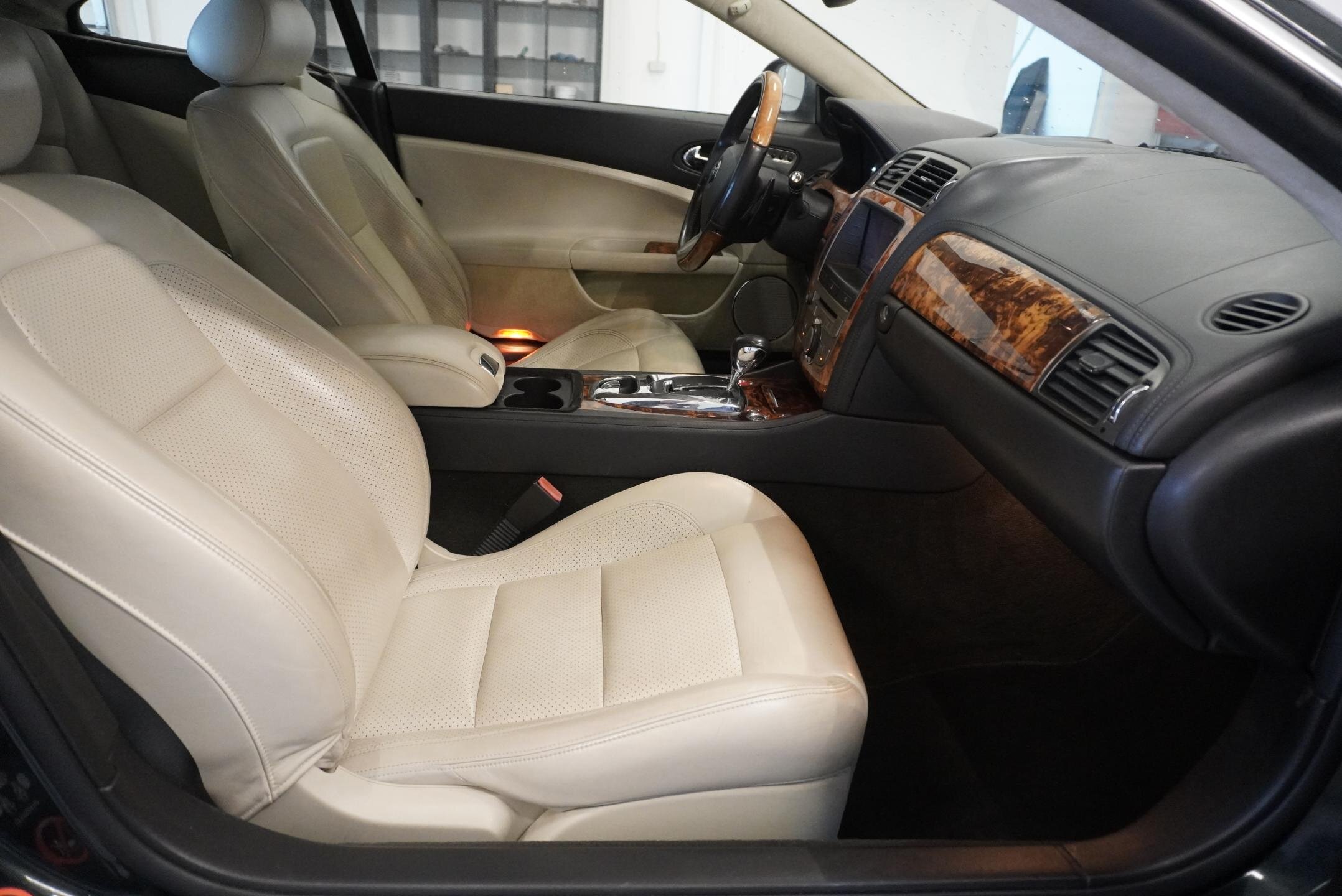 Jaguar XK8 Ostatní 4,2 l 219 kw