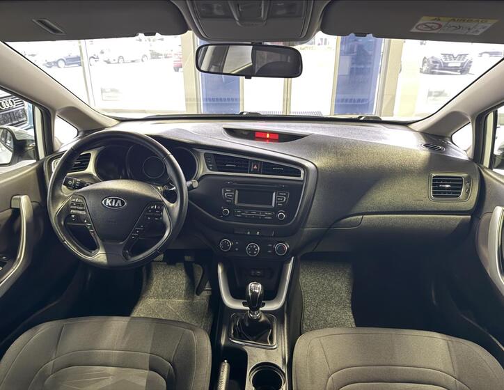 KIA Ceed 8