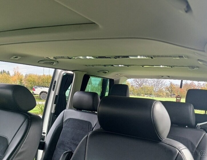 Volkswagen Multivan 17