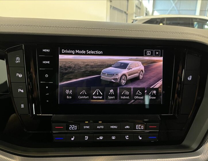 Volkswagen Touareg SUV / Terénní 4,0 l 310 kw