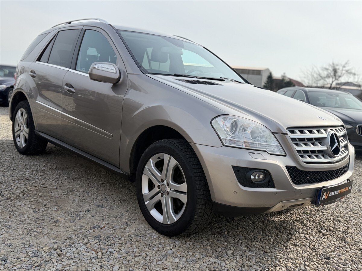 Mercedes-Benz Třídy M Kombi 3,0 l 165 kw