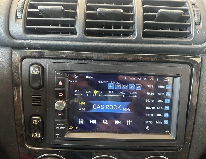 Mercedes-Benz Třídy M SUV 2,7 l 120 kw