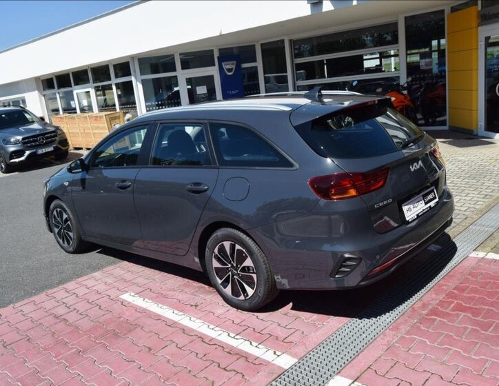 KIA Ceed 11