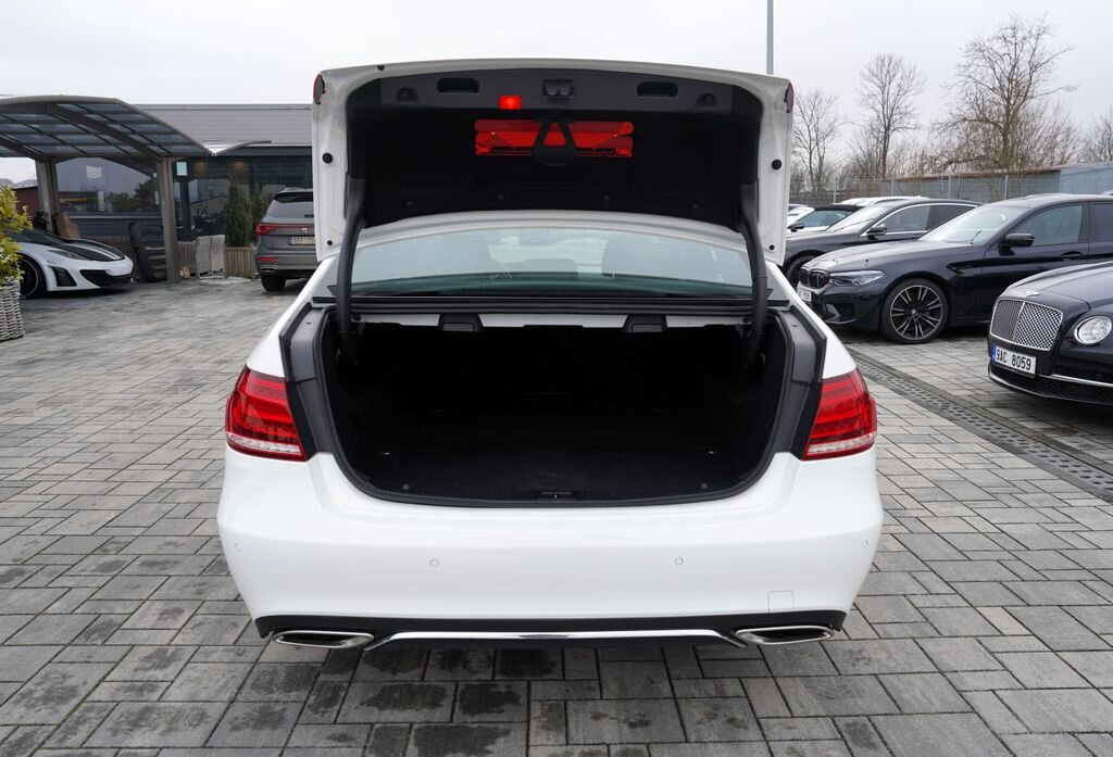 Mercedes-Benz Třídy E Sedan 2,1 l 125 kw