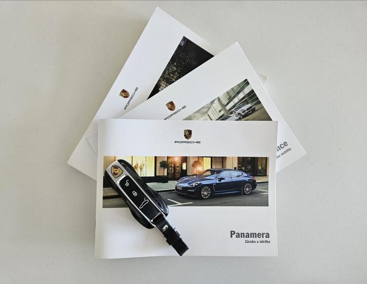 Porsche Panamera 51