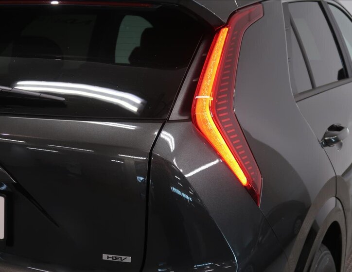 KIA Niro CUV / Crossover 1,6 l 95 kw