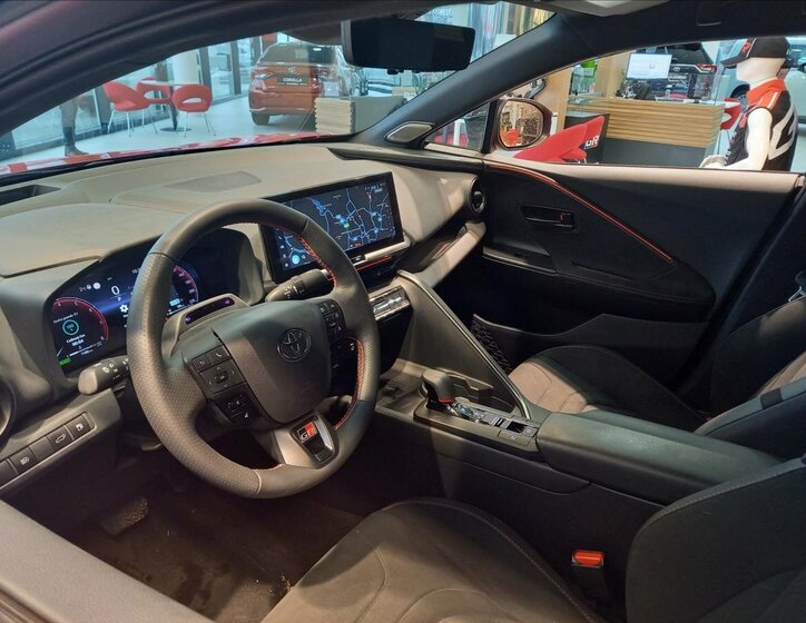 Toyota C-HR Hatchback 2,0 l 112 kw