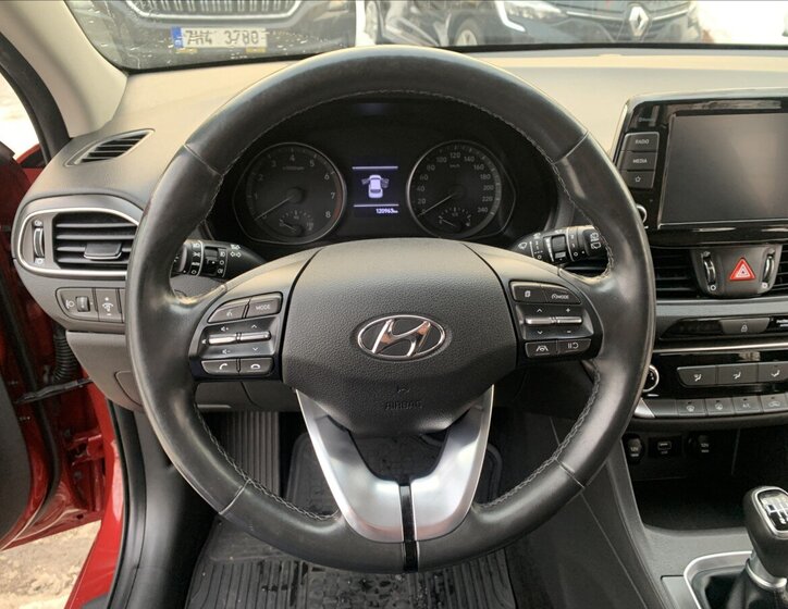 Hyundai i30 Kombi 998,0 88 kw