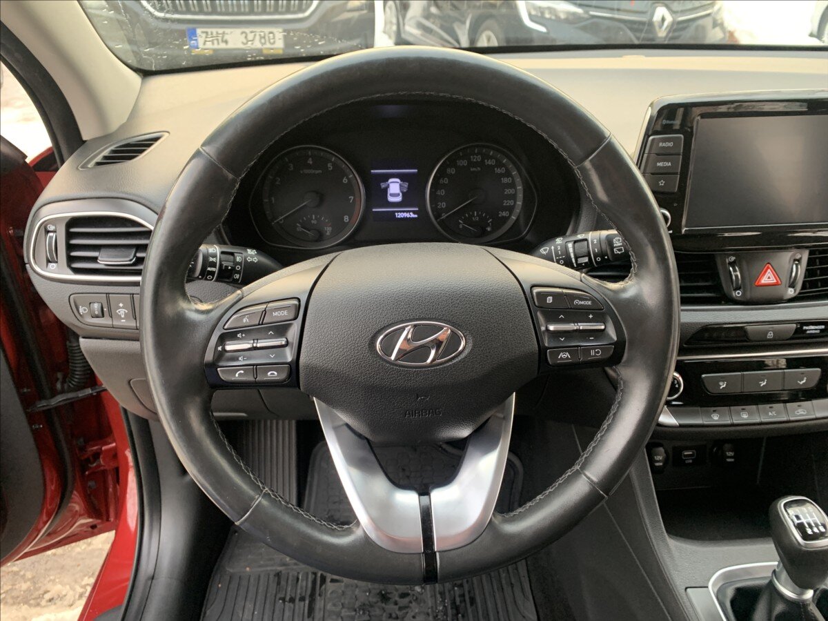 Hyundai i30 Kombi 998,0 88 kw