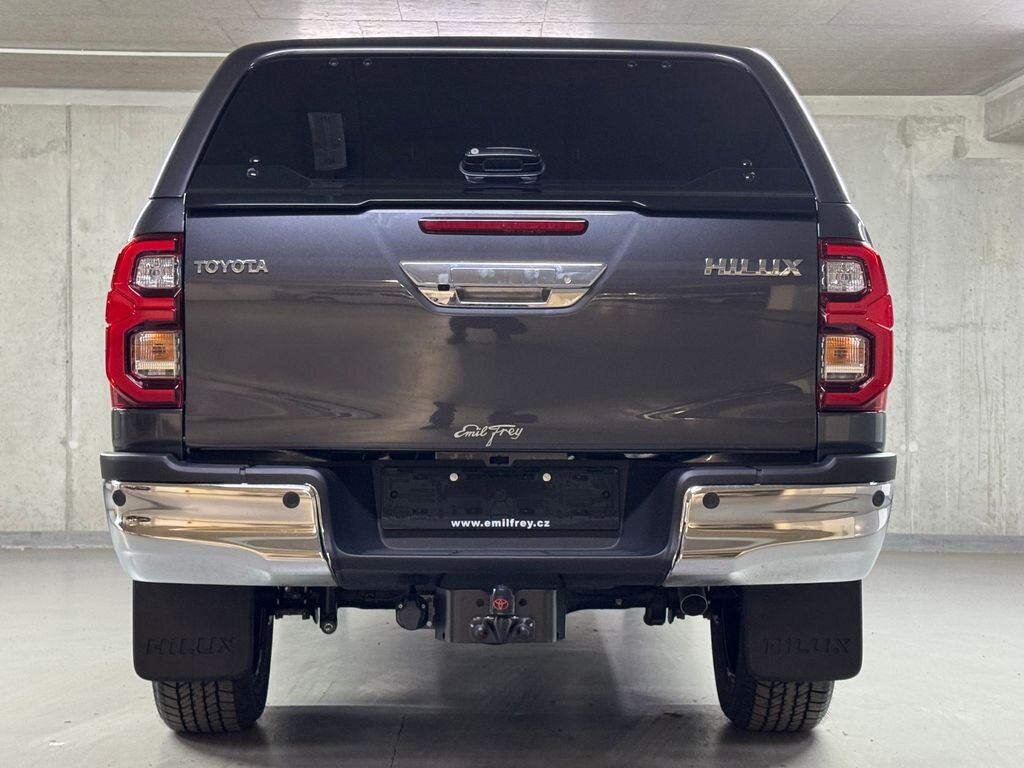 Toyota Hilux Pick-up 2,8 l 150 kw