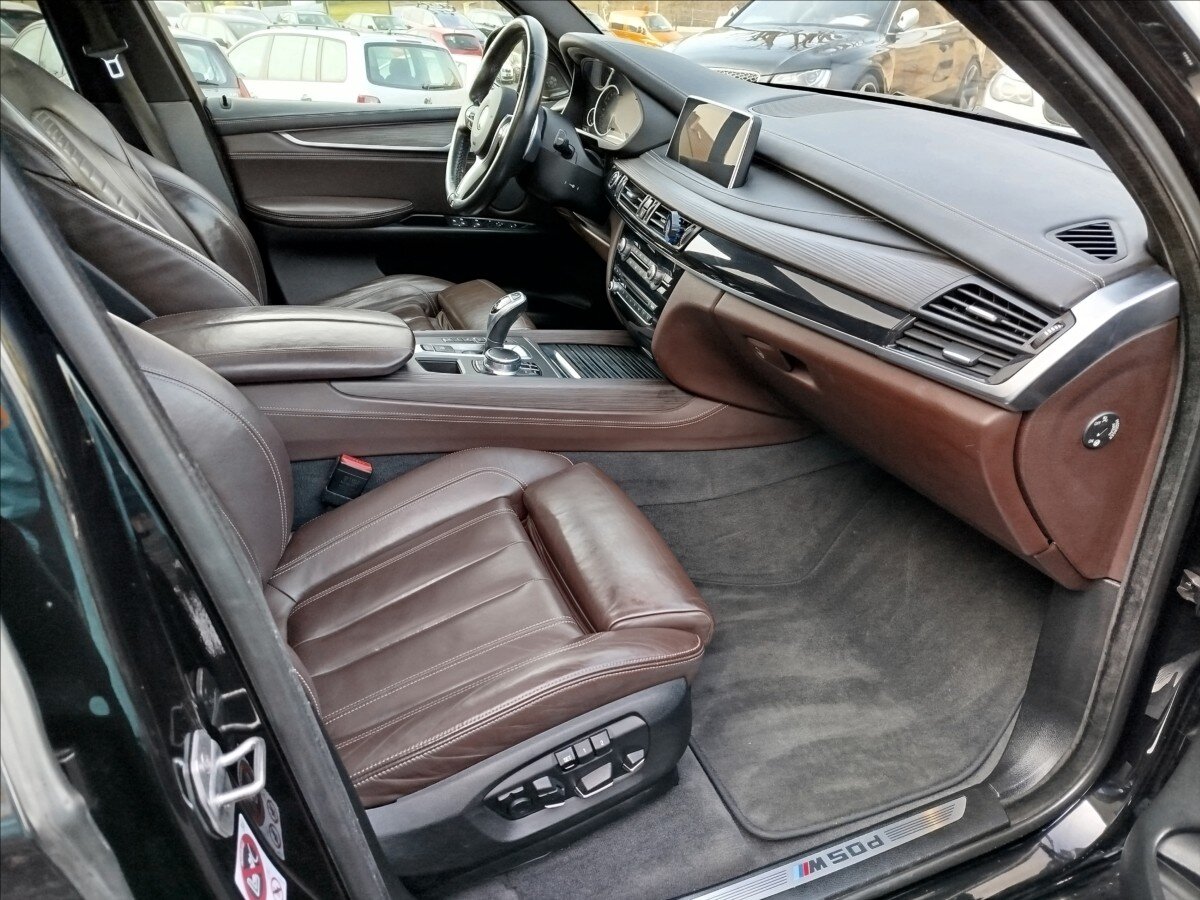 BMW X5 SUV 3,0 l 280 kw