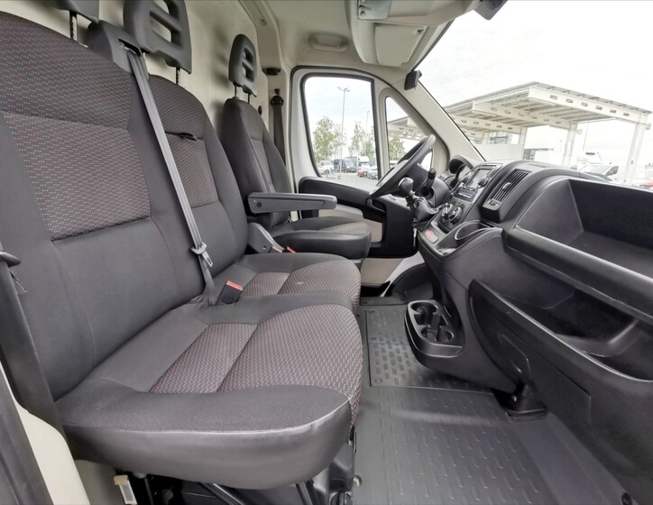 Peugeot Boxer 7
