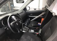 Suzuki Grand Vitara SUV 2,4 l 122 kw