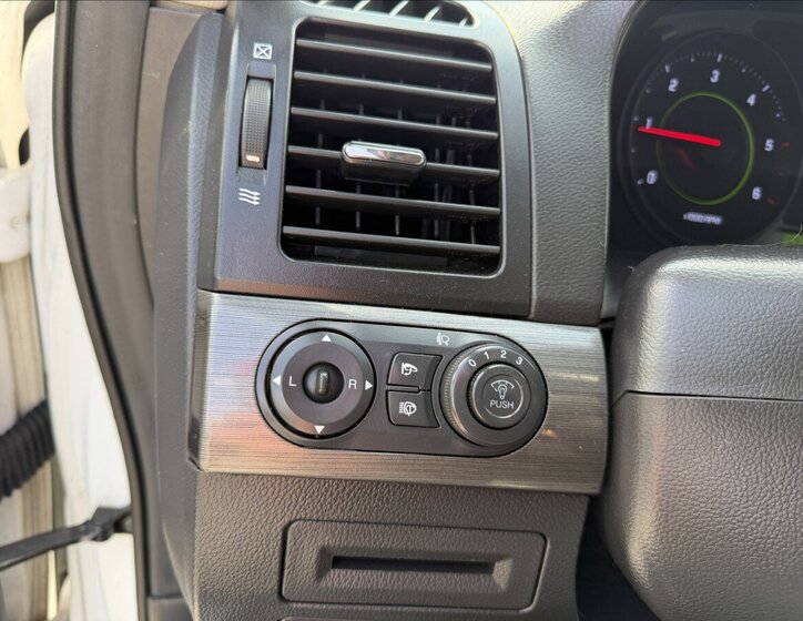 Chevrolet Captiva SUV / Terénní 2,0 l 110 kw