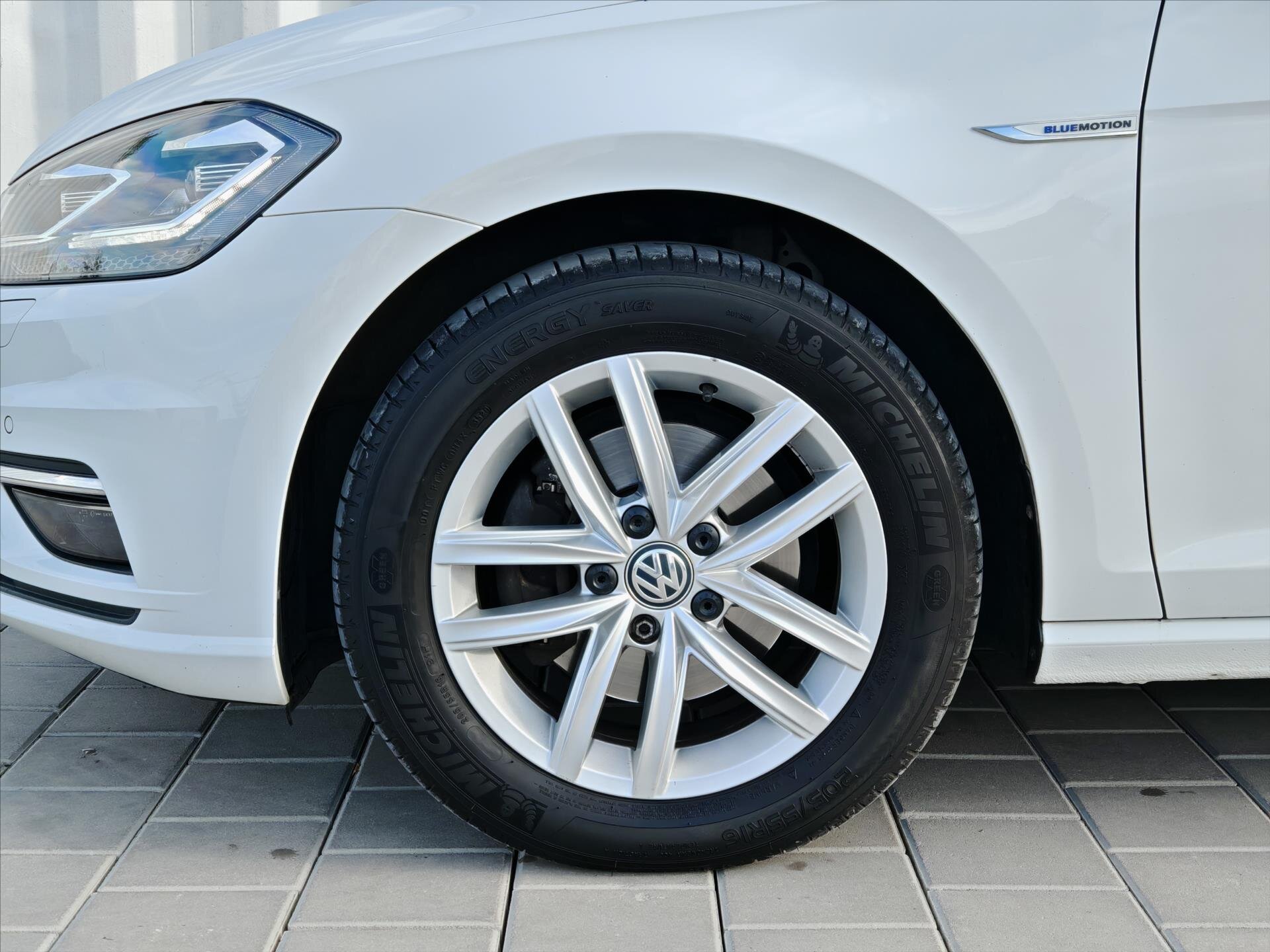 Volkswagen Golf Kombi 1,5 l 96 kw