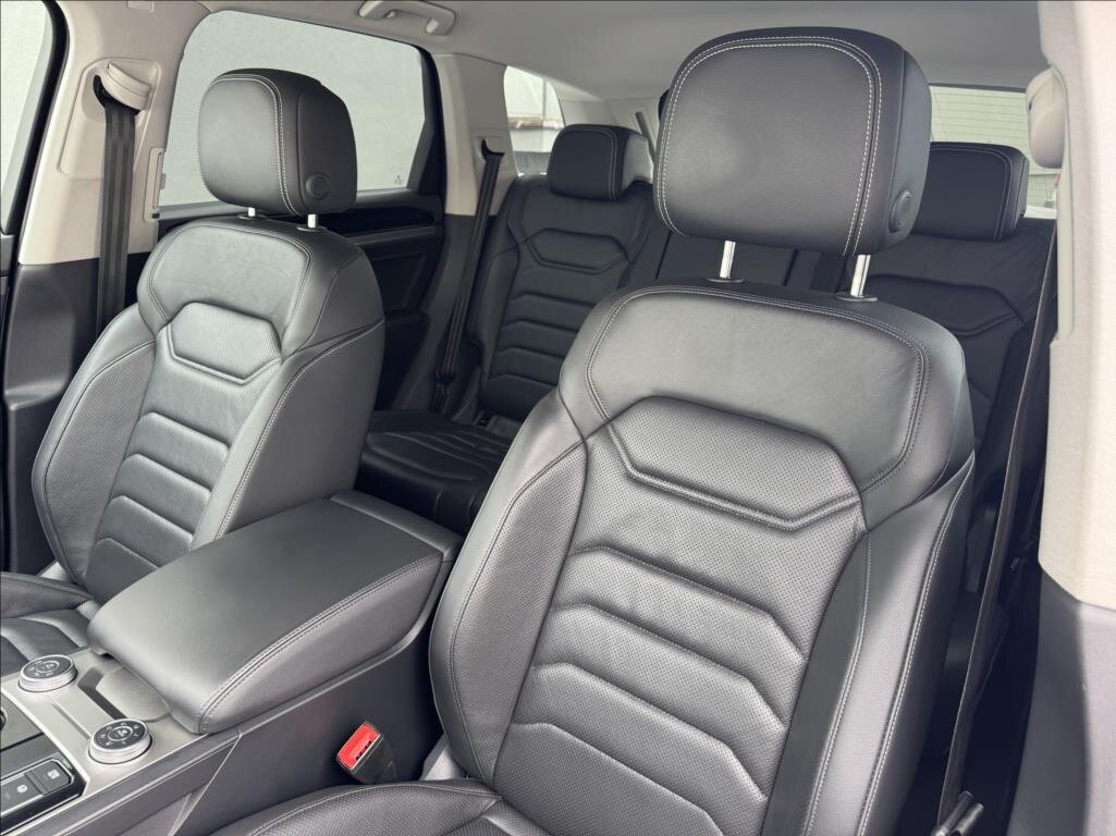 Volkswagen Touareg Kombi 3,0 l 210 kw