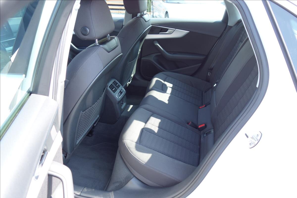 Audi A4 Sedan / Limuzína 2,0 l 110 kw
