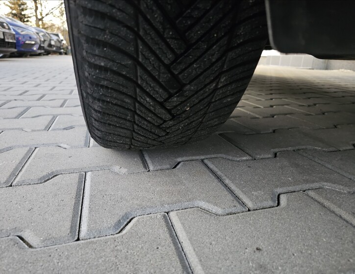 Mitsubishi Outlander 42