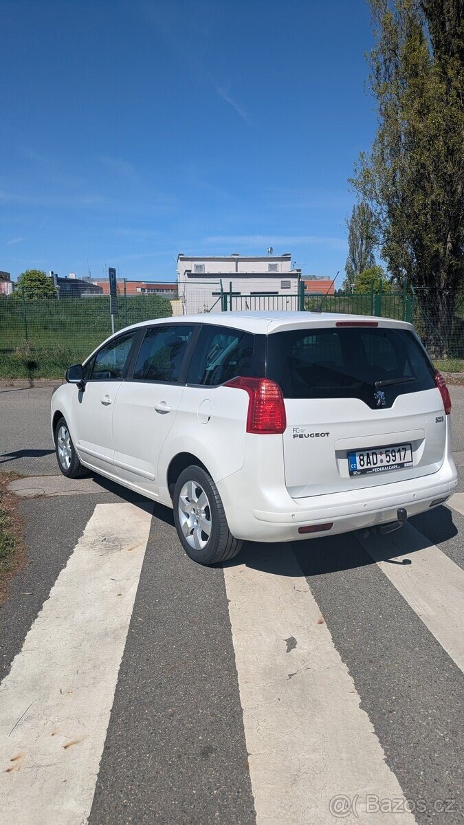 Peugeot 5008 MPV 0,0 0